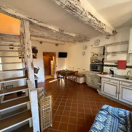 House Old Town 50m From Beach&shop Apartment